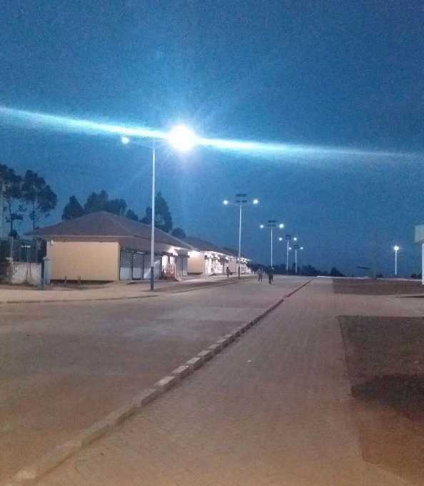 老河口市非洲科特迪瓦太阳能路灯工程